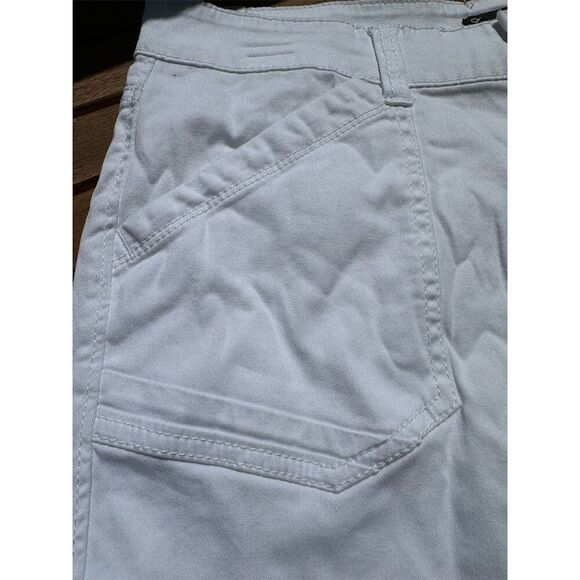 Supplies by Unionbay Women's High Waisted White Shorts Size 10 Casual - Picture 4 of 9